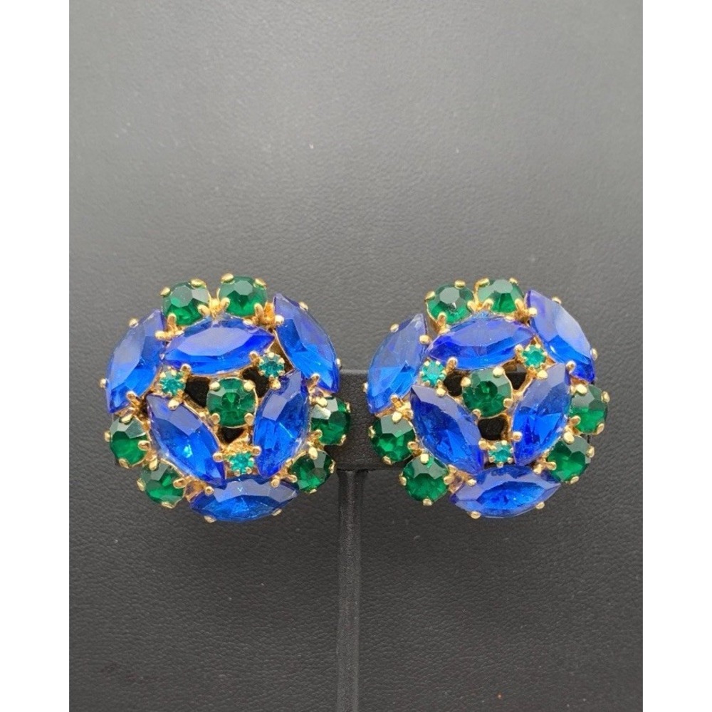 Vintage Gold Tone Prong Set Royal Blue Emerald Green Rhinestone Clip On Earrings